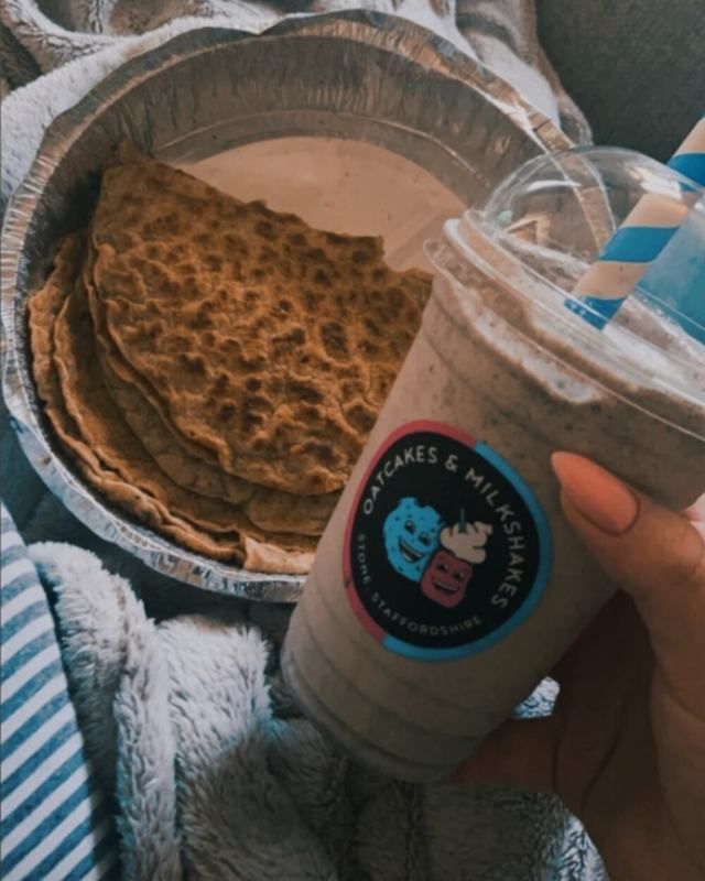Fresh O&M oatcakes and a milkshake shared by abbielomas_