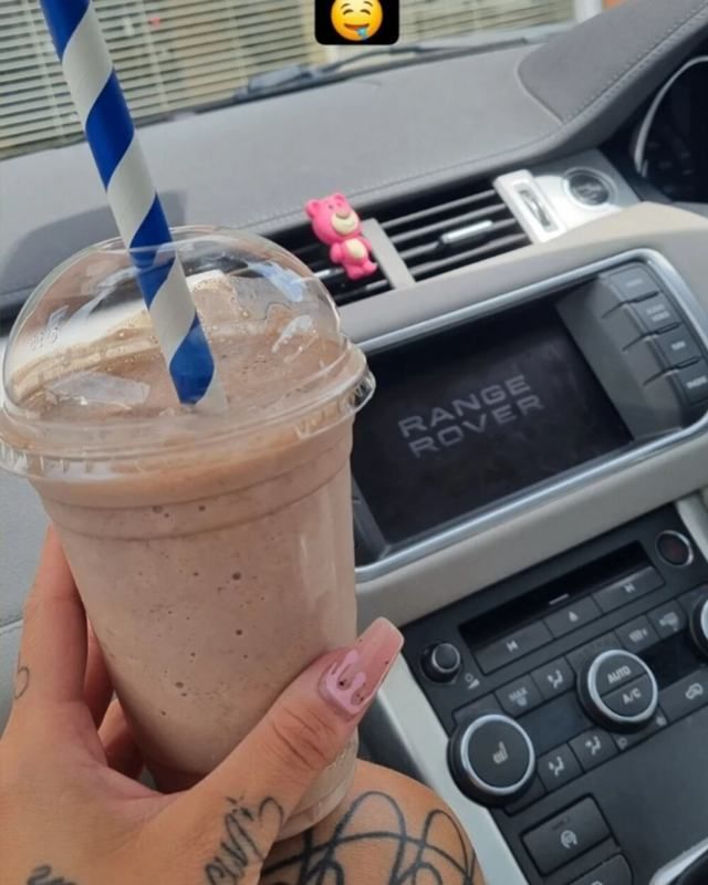 An O&M takeaway milkshake shared by mypinkdreamhouse40